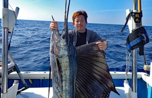 2018年1月3日の初トローリングで釣り上げたバショウカジキ