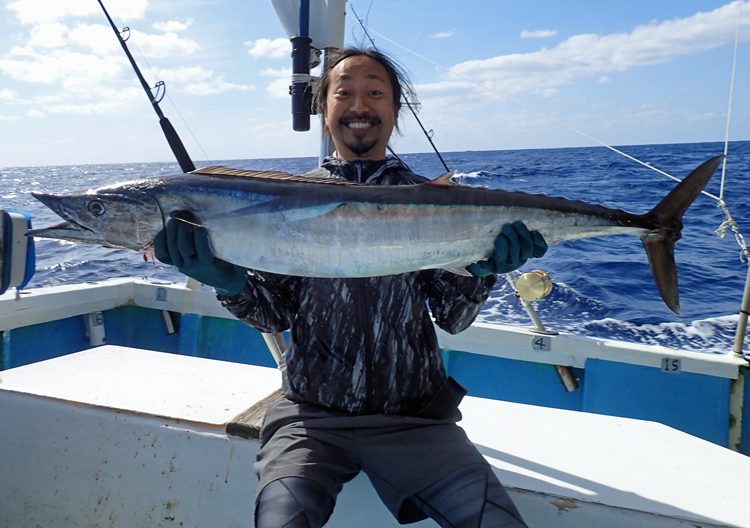 wahoo fishing in okinawa japan