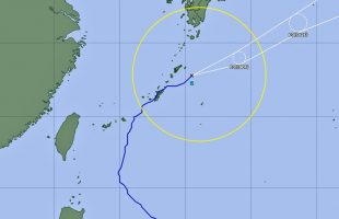台風2号が沖縄を通過