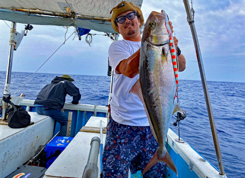 沖縄の釣り船！クレーンズ：鶴丸 | 沖縄の釣り船クレーンズ・鶴丸