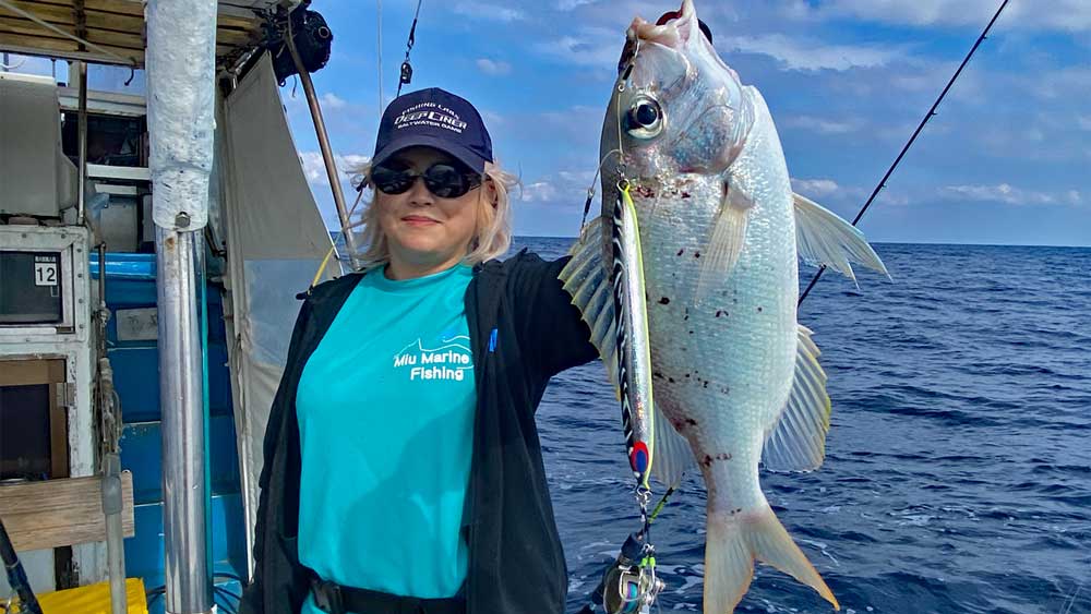 沖縄のジギングで釣り上げたサザナミダイ