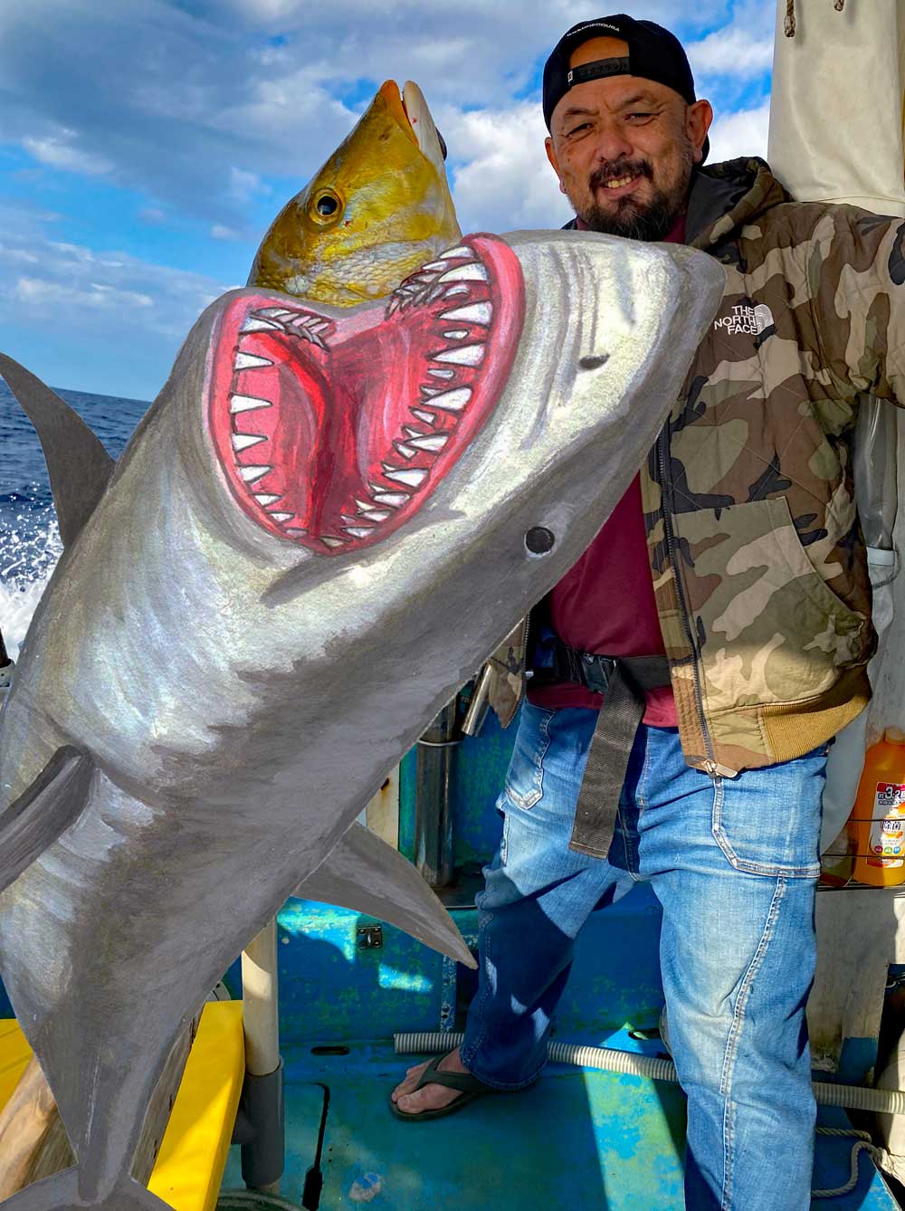 沖縄のタイラバでタマンを釣り上げたがサメにかじられた