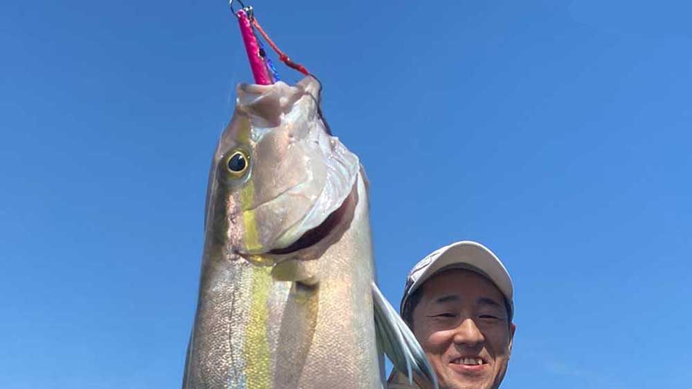 ルアーを丸のみしたカンパチ