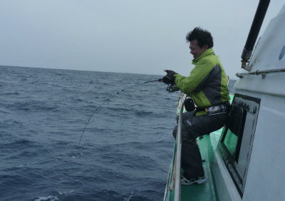 カンパチ ミーバイ ジギング タイラバ 沖縄の釣り船クレーンズ 鶴丸